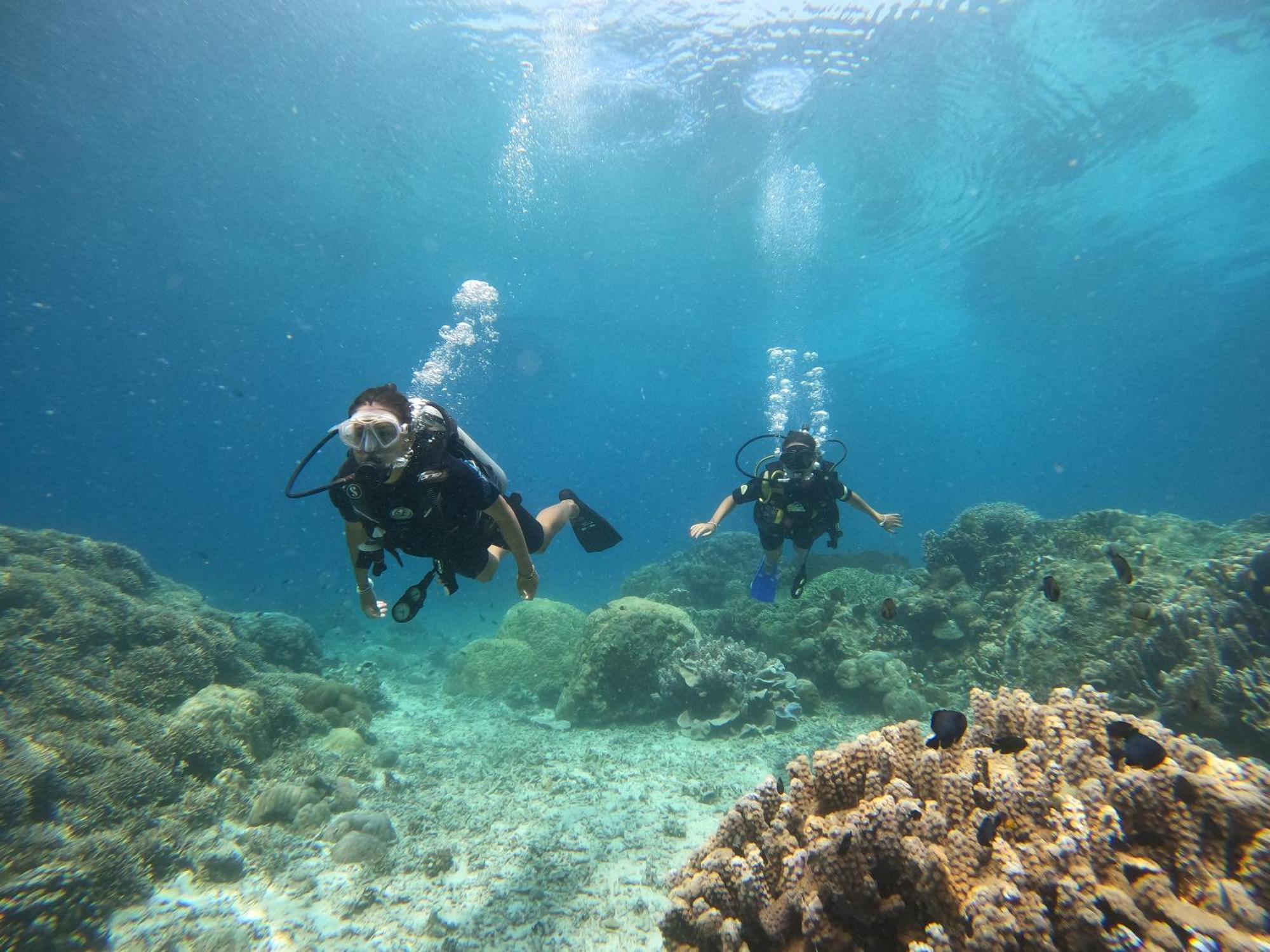 4 Sisters Divers Бунакен Екстер'єр фото