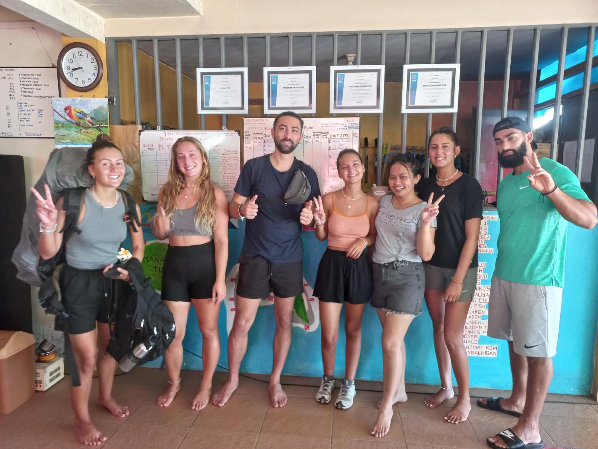 4 Sisters Divers Бунакен Екстер'єр фото