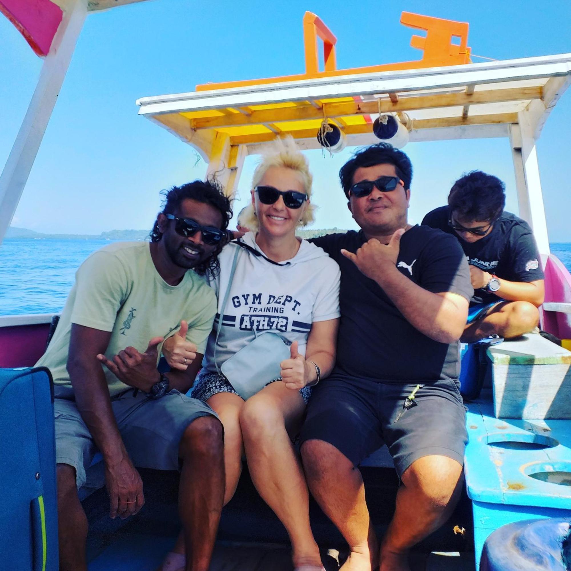 4 Sisters Divers Бунакен Екстер'єр фото