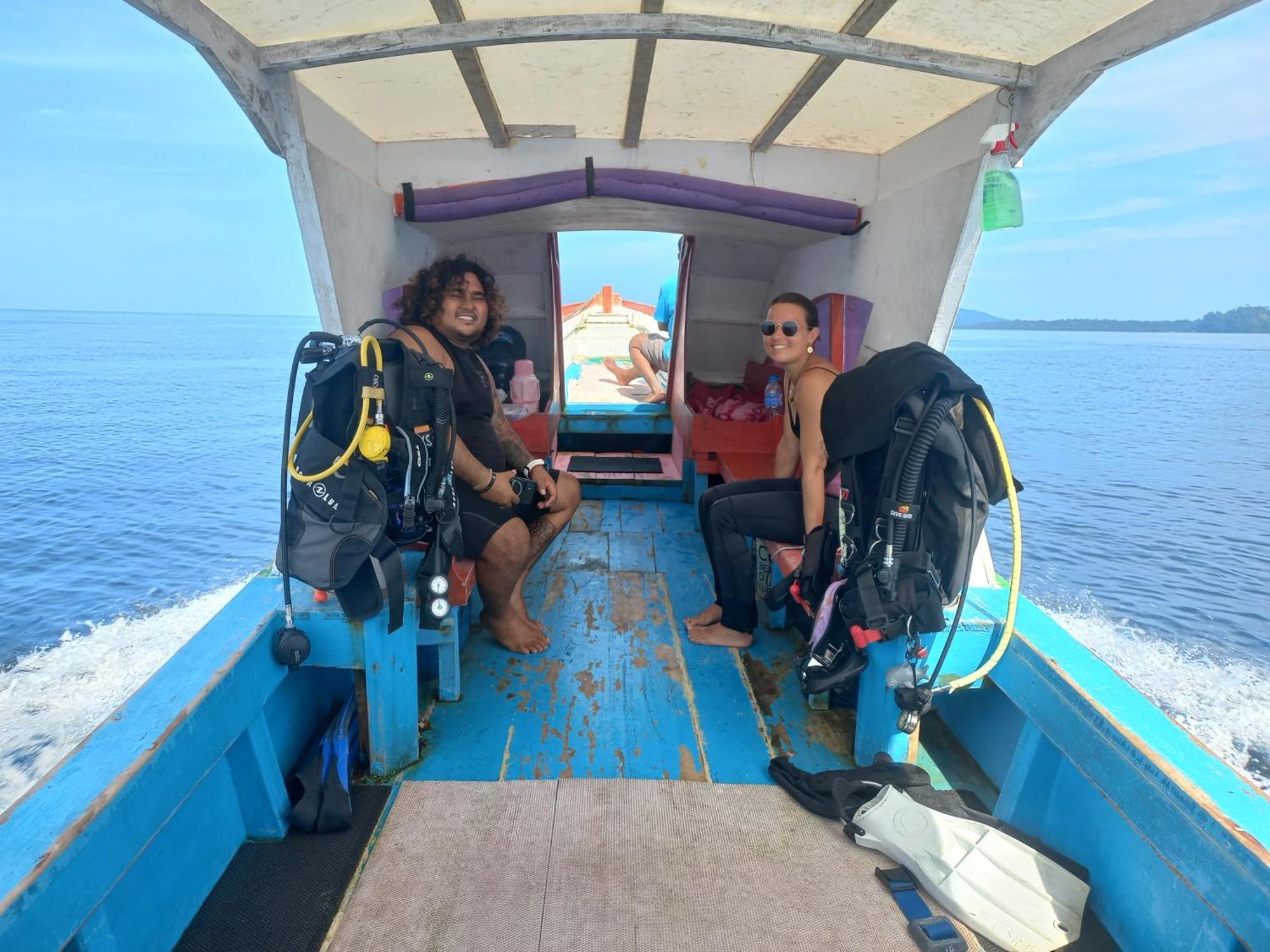 4 Sisters Divers Бунакен Екстер'єр фото